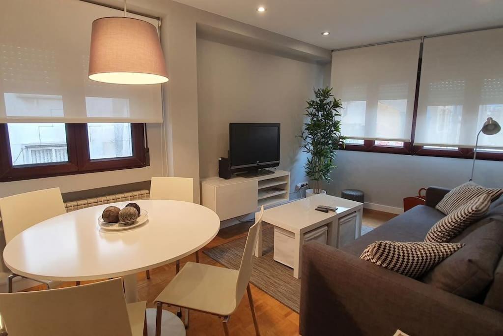 Moderno Apartamento En El Centro. El Carmen Wifi Gijon Exterior photo